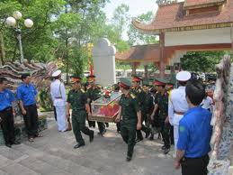 ແຂວງ Dien Bien ຈັດພິທີໄຫວ້ອາໄລອັດຖິທະຫານອາສາສະໝັກ ຫວຽດນາມ ເສຍສະຫລະຊີວິດຢູ່ ລາວ.